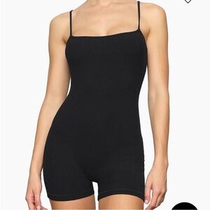 NWT SKIMS Soft Lounge Scoop Onesie Black Medium M